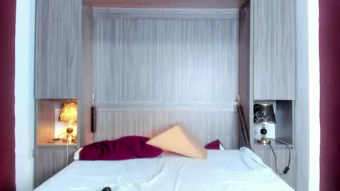 Snapshot of kendallrosse1 chatting on December 17, 5:47 pm Kendal online show from December 17, 5:47 pm