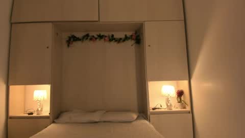 Snapshot of kendallrosse1 chatting on May 3, 12:22 pm Kendal online show from May 3, 12:22 pm