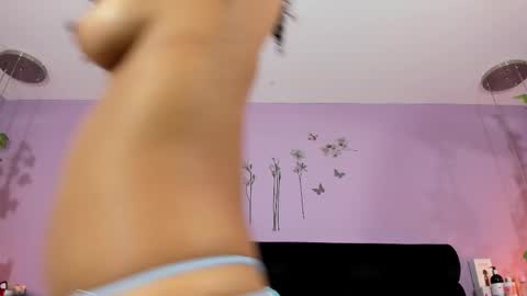 kendallwings online show from December 3, 1:35 am