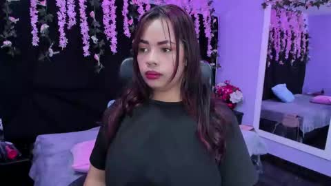 Snapshot of kendalrose_69 chatting on May 26, 6:04 pm kendalrose_69 online show from May 26, 6:04 pm