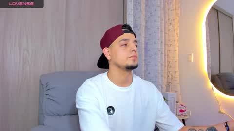 kendel_dimitri online show from October 2, 5:14 am