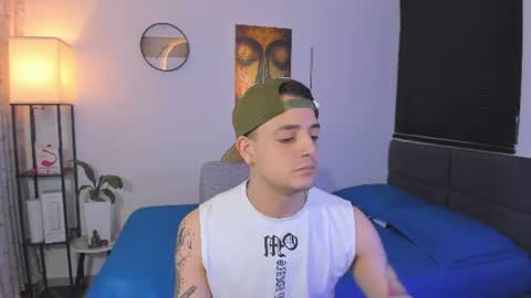 Snapshot of kendel_dimitri chatting on June 28, 3:23 am kendel_dimitri online show from June 28, 3:23 am