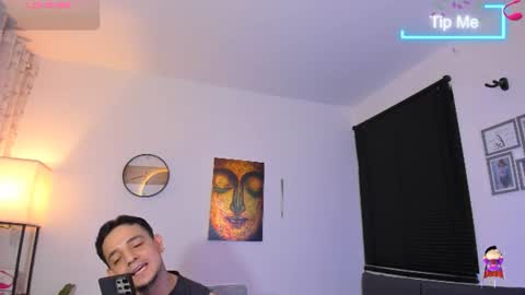 Snapshot of kendel_dimitri chatting on July 6, 12:18 am kendel_dimitri online show from July 6, 12:18 am