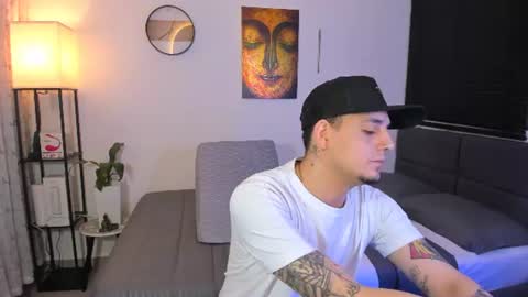 Snapshot of kendel_dimitri chatting on July 13, 5:21 am kendel_dimitri online show from July 13, 5:21 am