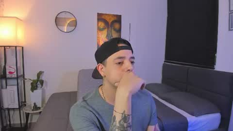 Snapshot of kendel_dimitri chatting on July 14, 1:41 am kendel_dimitri online show from July 14, 1:41 am