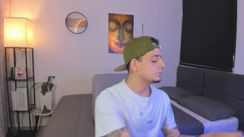 Snapshot of kendel_dimitri chatting on July 19, 4:49 am kendel_dimitri online show from July 19, 4:49 am