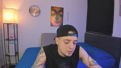 Snapshot of kendel_dimitri chatting on August 2, 4:33 am kendel_dimitri online show from August 2, 4:33 am