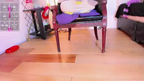 Snapshot of kendra_bailey chatting on June 10, 7:13 pm Kendra Bailey online show from June 10, 7:13 pm