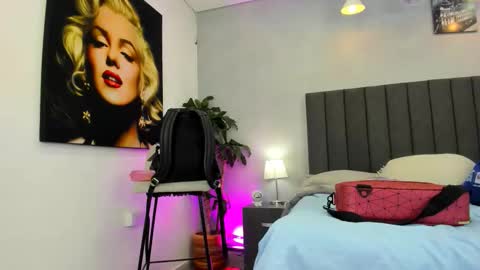 Kendra London online show from March 4, 11:38 am