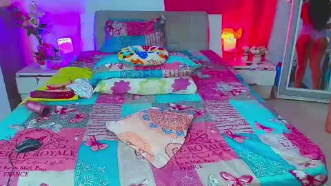 Snapshot of kendra_love31 chatting on June 7, 4:16 am kendra_love31 online show from June 7, 4:16 am