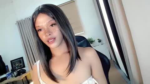 Snapshot of kendra_lunaxx chatting on February 23, 11:46 pm kendra_lunaxx online show from February 23, 11:46 pm