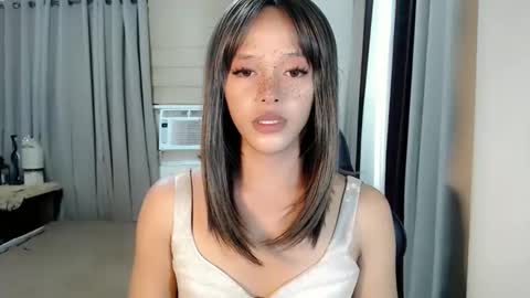 Snapshot of kendra_lunaxx chatting on March 3, 7:25 am kendra_lunaxx online show from March 3, 7:25 am