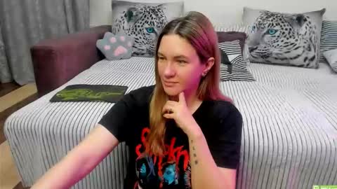 Kendra online show from March 5, 11:56 pm