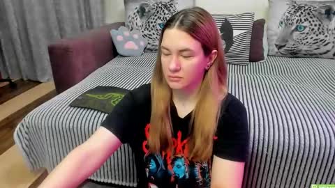 Kendra online show from March 18, 11:41 pm