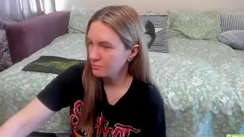 Snapshot of kendra_xx_ chatting on May 27, 1:57 am Kendra online show from May 27, 1:57 am