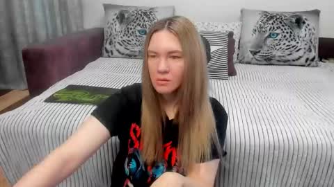 Snapshot of kendra_xx_ chatting on May 30, 11:46 pm Kendra online show from May 30, 11:46 pm