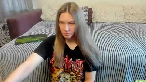 Snapshot of kendra_xx_ chatting on June 14, 11:40 pm Kendra online show from June 14, 11:40 pm