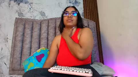 Snapshot of kendrabigass chatting on June 20, 5:49 pm Mamasita online show from June 20, 5:49 pm