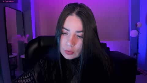  K E N D R A  online show from March 15, 3:12 am