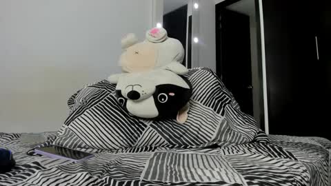 kendra Sthefania online show from January 15, 9:41 pm