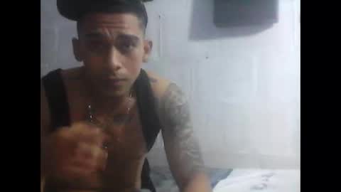 Snapshot of keni2000 chatting on June 2, 4:20 pm keni2000 online show from June 2, 4:20 pm