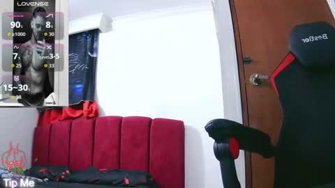 Snapshot of kenn_blake1 chatting on July 13, 1:30 am blake online show from July 13, 1:30 am