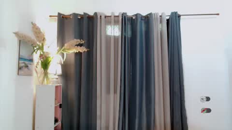 Snapshot of kennaxx69 chatting on November 17, 1:00 am kennaxx69 online show from November 17, 1:00 am