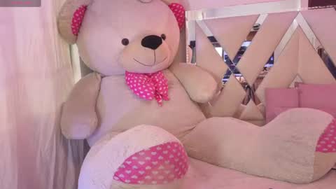 kenndal_tay online show from May 16, 7:56 pm