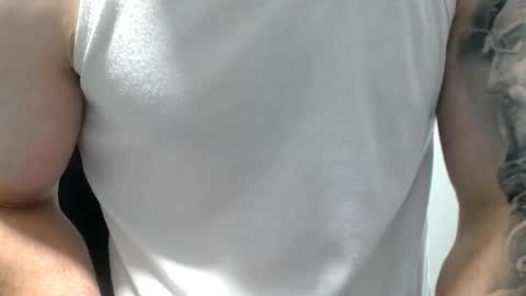 Snapshot of kennerfox77 chatting on May 3, 7:14 am Kennfox777 online show from May 3, 7:14 am