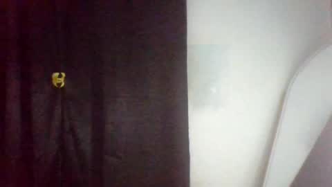 Snapshot of kennerfox77 chatting on June 1, 4:36 am Kennfox777 online show from June 1, 4:36 am