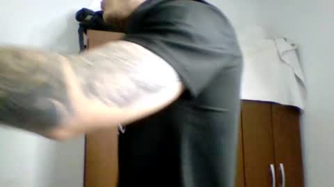 Snapshot of kennerfox77 chatting on July 18, 9:29 pm Kennfox777 online show from July 18, 9:29 pm