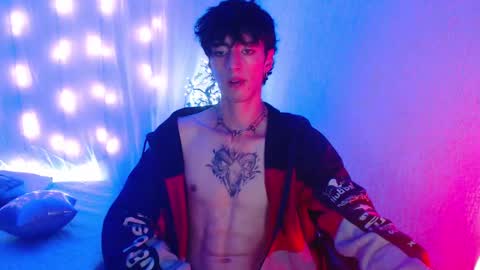 Snapshot of kenny__hot chatting on December 21, 4:25 pm kenny online show from December 21, 4:25 pm