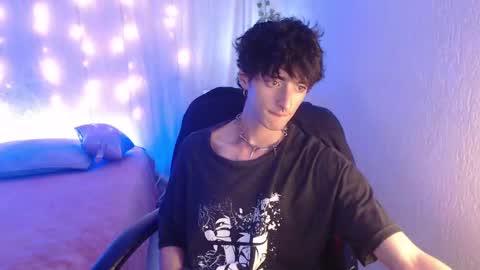 Snapshot of kenny__hot chatting on January 22, 5:49 pm kenny online show from January 22, 5:49 pm