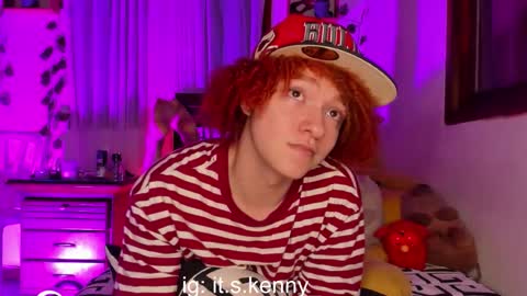 Snapshot of kenny_brahms chatting on March 20, 3:22 am kenny bb online show from March 20, 3:22 am