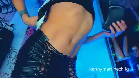Snapshot of kenny_starrk chatting on July 5, 2:57 pm Kenny Starr online show from July 5, 2:57 pm