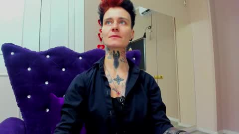 Snapshot of kennyandsellena chatting on December 2, 7:53 pm Sellena and Kenny online show from December 2, 7:53 pm