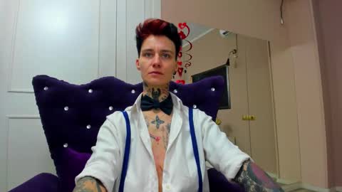 Snapshot of kennyandsellena chatting on December 4, 7:44 pm Sellena and Kenny online show from December 4, 7:44 pm