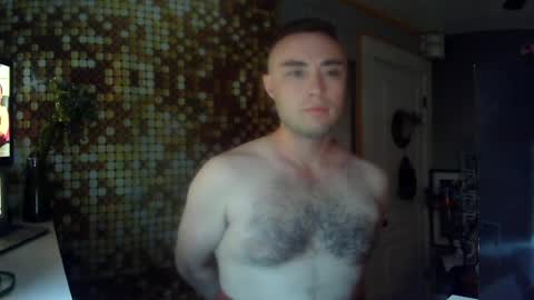 Snapshot of kennystark chatting on June 22, 7:05 am kennystark online show from June 22, 7:05 am