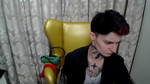 Snapshot of kennyvibe chatting on July 13, 1:58 pm kennyvibe online show from July 13, 1:58 pm
