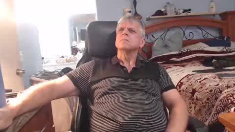 Snapshot of kent_ham chatting on September 20, 1:28 am kent_ham online show from September 20, 1:28 am