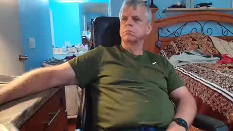 Snapshot of kent_ham chatting on October 24, 11:34 pm kent_ham online show from October 24, 11:34 pm