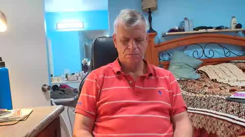 Snapshot of kent_ham chatting on November 4, 9:47 pm kent_ham online show from November 4, 9:47 pm
