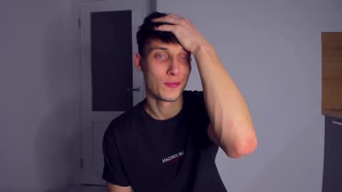 Snapshot of kenter_parker chatting on November 23, 9:36 pm Peter online show from November 23, 9:36 pm