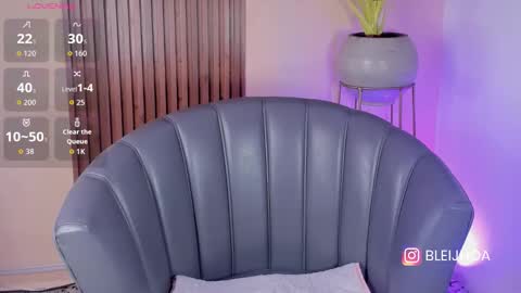 Keny Kitty  Onlyfans Kenayfoxx online show from October 20, 6:03 am