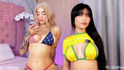 Snapshot of kenykitty chatting on May 31, 6:09 pm Keny Kitty Onlyfans Kenayfoxx online show from May 31, 6:09 pm