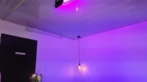 Kenzie online show from November 4, 4:33 am