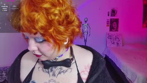 Snapshot of kenziesharik chatting on July 3, 8:54 am Kenzie online show from July 3, 8:54 am