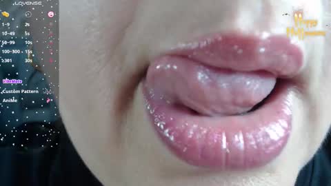 K E R L Y online show from October 24, 1:18 pm