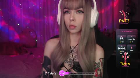 Snapshot of kerry_kirk chatting on December 14, 5:47 pm Kerry online show from December 14, 5:47 pm