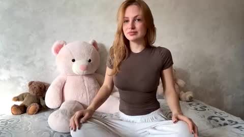 Elizabeth online show from December 2, 1:44 am